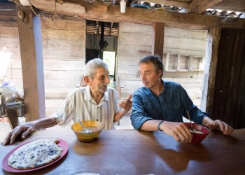 Experto en longevidad reveló el gran cambio que los jóvenes deberían hacer para aumentar su esperanza de vida