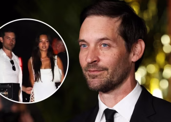 Tobey Maguire fue señalado por salir con una modelo de 20 años y su ex esposa lo defendió: es “una amiga”