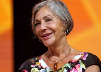 Quién es Alice Walton, la “nueva” mujer más rica del mundo