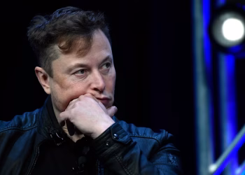Elon Musk elevó la tensión y amenazó al gobierno de Brasil: “Espero que Lula disfrute de los vuelos comerciales”