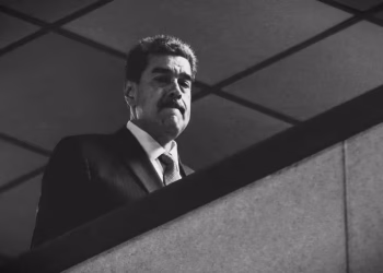 La Justicia argentina ordenó la inmediata captura de Nicolás Maduro y Diosdado Cabello por graves crímenes en Venezuela
