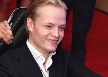 Marius Borg se escapa de una clínica de desintoxicación e intenta ponerse en contacto con una de sus víctimas