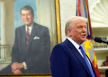 Un juez allanó el camino al plan de Donald Trump de reducir la fuerza laboral federal