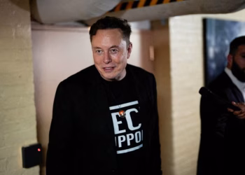 Elon Musk confirma que SpaceX enviará un cohete Starship para su primera misión a Marte en 2026