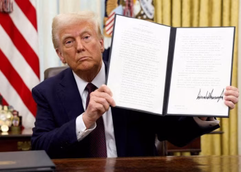 Donald Trump revocó el acceso a información clasificada a Joe Biden, Kamala Harris, Hillary Clinton y a otros altos ex funcionarios