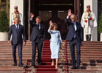 Frente a la amenaza rusa, Emmanuel Macron, Friedrich Merz y Donald Tusk abrieron la puerta de la Unión Europea a Moldavia