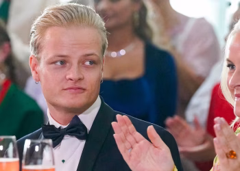 La turbulenta vida de Marius Borg, el hijo de la princesa de Noruega: el “angelical niño rubio” está acusado de cuatro violaciones