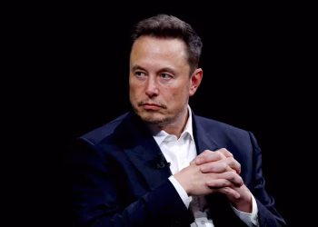 Elon Musk criticó a Microsoft por publicaciones de empleados tras la muerte de Charlie Kirk