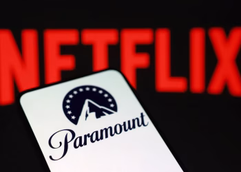 Guerra por Warner Bros Discovery: Paramount desafía a Netflix con una oferta hostil de 108.400 millones de dólares
