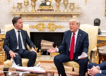 Donald Trump anunció que se reunirá con el secretario general de la OTAN en Suiza para hablar sobre Groenlandia