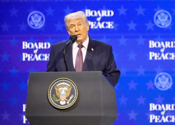 Trump enfrenta una compleja tarea en la Junta de la Paz: Israel y Qatar tienen posturas divergentes sobre el futuro de Gaza