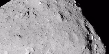 Confirman que el asteoride Ryugu contiene componentes genéticos básicos para la vida