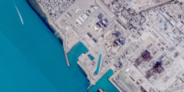 Israel y Estados Unidos atacaron la central nuclear de Bushehr en Irán