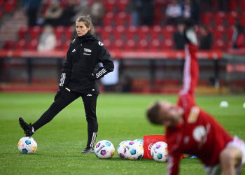 Histórico: una entrenadora fue elegida para dirigir un equipo masculino en una importante liga de fútbol en Europa