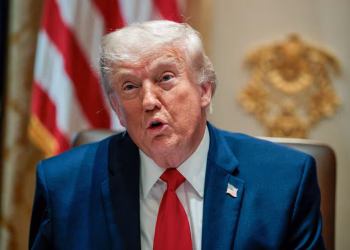 Donald Trump exige a Irán que ceda el control de su uranio enriquecido para firmar un acuerdo de paz en Medio Oriente