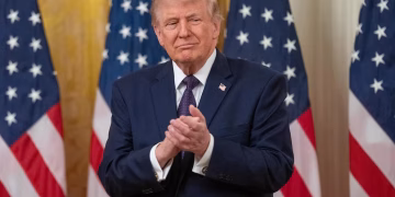 Trump dijo que EEUU no se precipitará a cerrar un acuerdo con Irán: “Las negociaciones avanzan de manera ordenada”