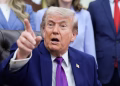 Trump dijo que el alto el fuego con Irán tiene “1% de posibilidades de vivir” y prometió una “victoria total”