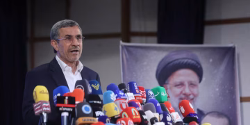 La meta de Estados Unidos e Israel en la guerra era instalar a Mahmoud Ahmadinejad como líder de Irán
