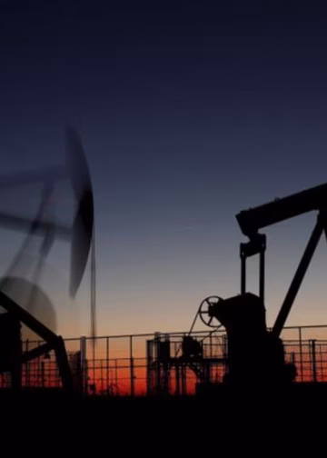 El petróleo baja casi 6% en medio de la expectativa por un acuerdo entre EE.UU. e Irán