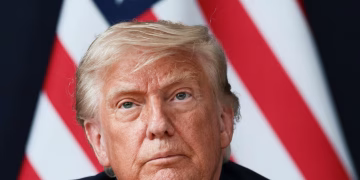 Donald Trump afirmó que el acuerdo con Irán evitó una “catástrofe económica” en Estados Unidos