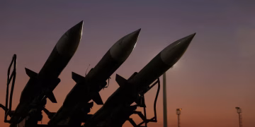 La Guardia Revolucionaria iraní advirtió a la población civil que se mantenga alejada de las fuerzas de EEUU en la región