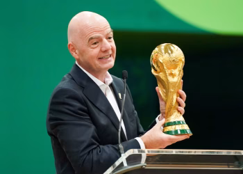 Conflicto en el fútbol por el nuevo proyecto de la FIFA para la Copa del Mundo: el riesgo a un boicot del Mundial