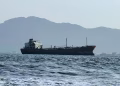 Los rebeldes hutíes forzaron el cambio de rumbo de seis petroleros saudíes: deberán rodear África para evitar el mar Rojo