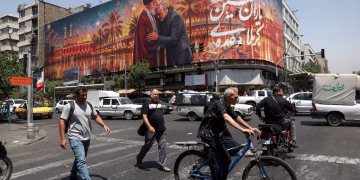 Irán desafió a Trump y negó que EEUU controle el estrecho de Ormuz: “No se conquista con un tuit ni con portaaviones”