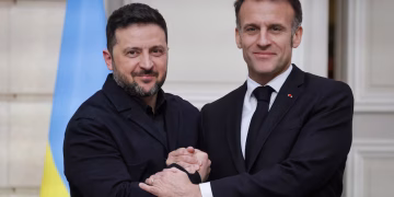 Macron anunció el envío de misiles interceptores a Ucrania tras la reciente ola de ataques rusos: “Debemos aumentar la presión sobre Rusia”