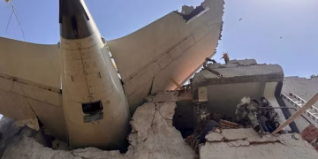 Confirmaron el positivo por drogas del piloto de Air India del vuelo que perdió altitud y dejó 24 heridos