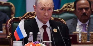 El Kremlin no descartó un regreso a las negociaciones con Ucrania y EEUU en octubre, aunque puso condiciones