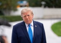 Donald Trump cuestionó la lentitud del recuento estadounidense en comparación a la primera vuelta presidencial en Brasil