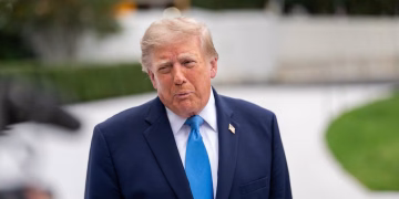 Donald Trump cuestionó la lentitud del recuento estadounidense en comparación a la primera vuelta presidencial en Brasil