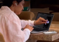 MacBook Pro táctil: precio, pantalla OLED, qué chip usa y más datos